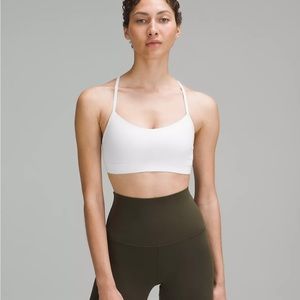 Flow Y Bra Nulu
Light Support